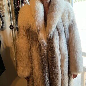 Full length silver fox vintage coat - size 10?
